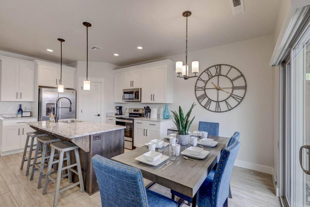 St George, Private Hot Tub/Patio, New Community Villa วอชิงตัน ภายนอก รูปภาพ